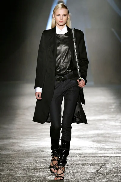Look 5